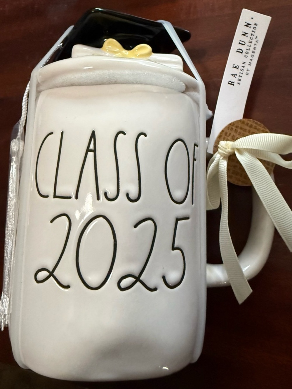 Rae Dunn Class of 2025 mug with lid
